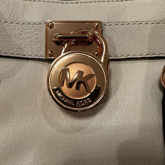 Cream colored Michael Kors. (Hamilton) lightly used - Picture 2 of 3